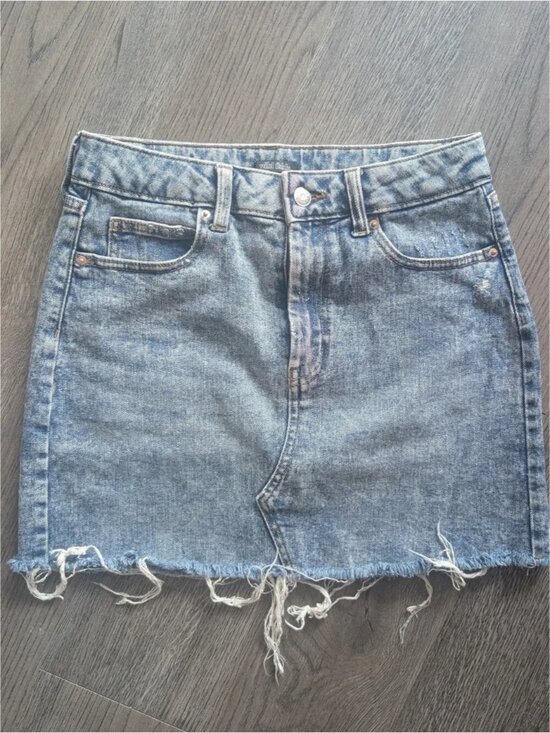 Dresses & Skirts - Casual Light Blue Denim Mini Skirt with Frayed Hem